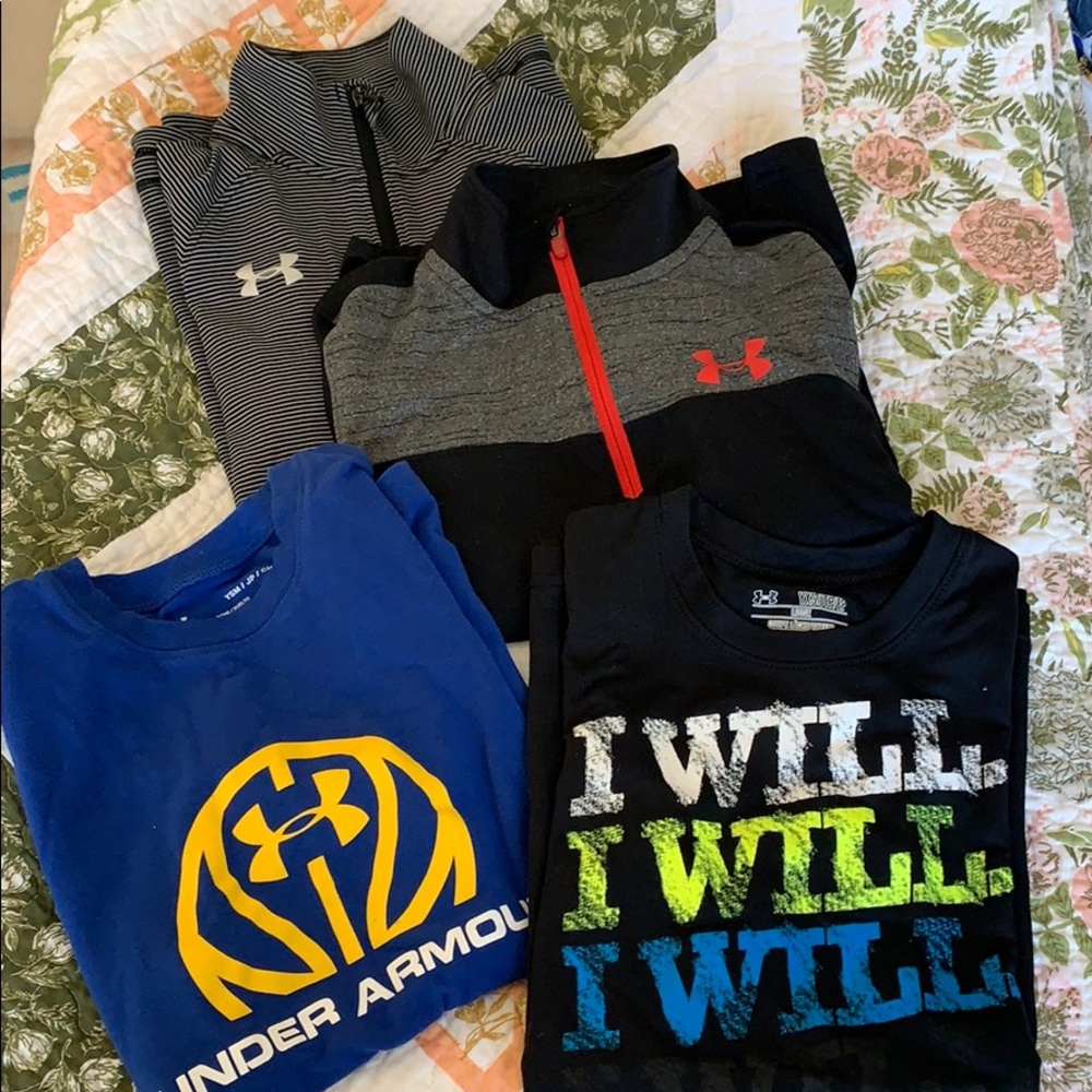Boys size small under armour lot